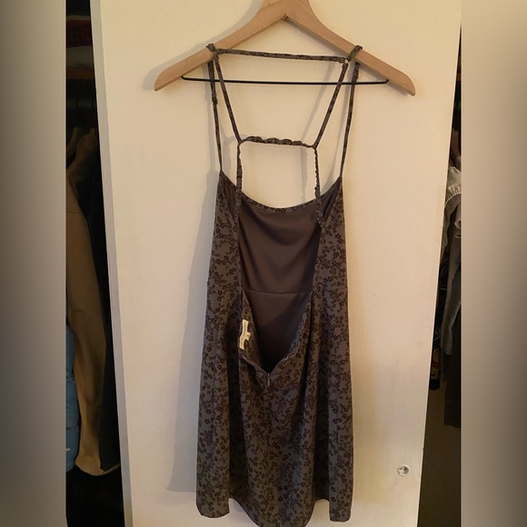 Mini brown grey dress from pacsun - Picture 2 of 3